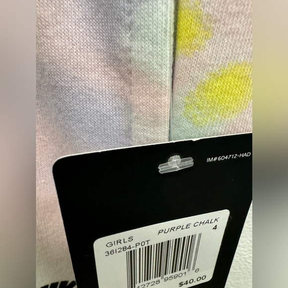 NIKE
GIRLS CLUB FLEECE JOGGERS - Picture 7 of 9